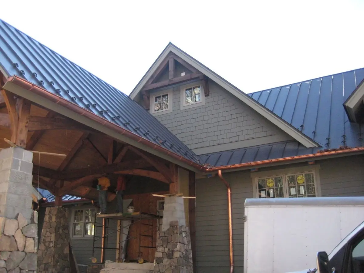 Craftsman Roofing team delivering quality roofing work in Hiawatha